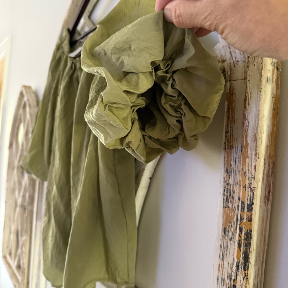 H&M Olive Green Off-Shoulder Blouse - Picture 4 of 6